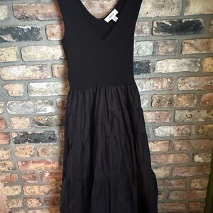 Elegant Black Sleeveless Dress